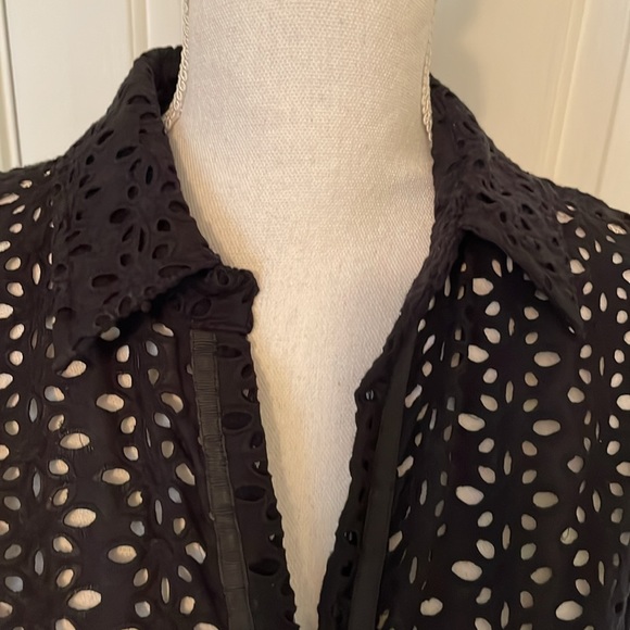 Caché Vintage Black Eyelet Form Fitting Top - Picture 5 of 12